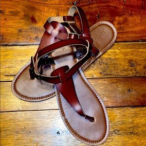 Universal Thread Sandals Like new!